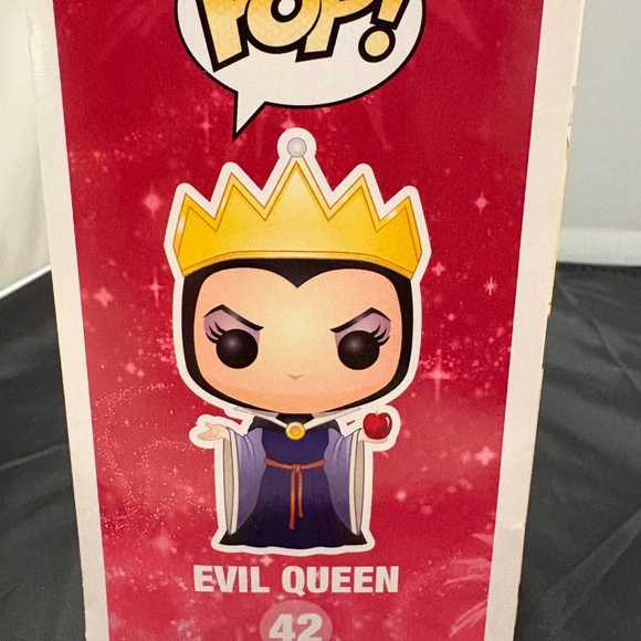 Evil Queen Funko Pop Toy - Picture 2 of 6